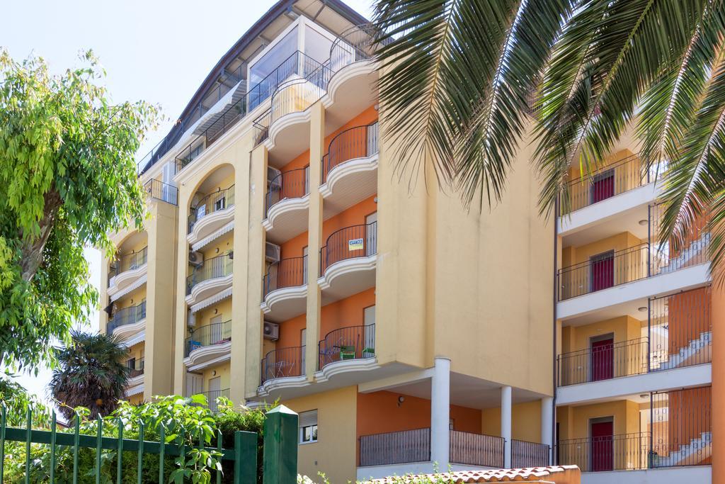 Residence Palazzo Sayonara Tortoreto Exterior photo